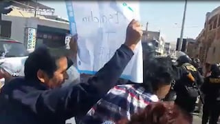 Tacna: maestros protestan y cortan paso de Ministra de Educación [VIDEO]