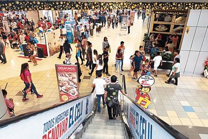 La Navidad peruana se enciende: estas son las proyecciones y cuánto impactará el efecto AFP y CTS en el consumo