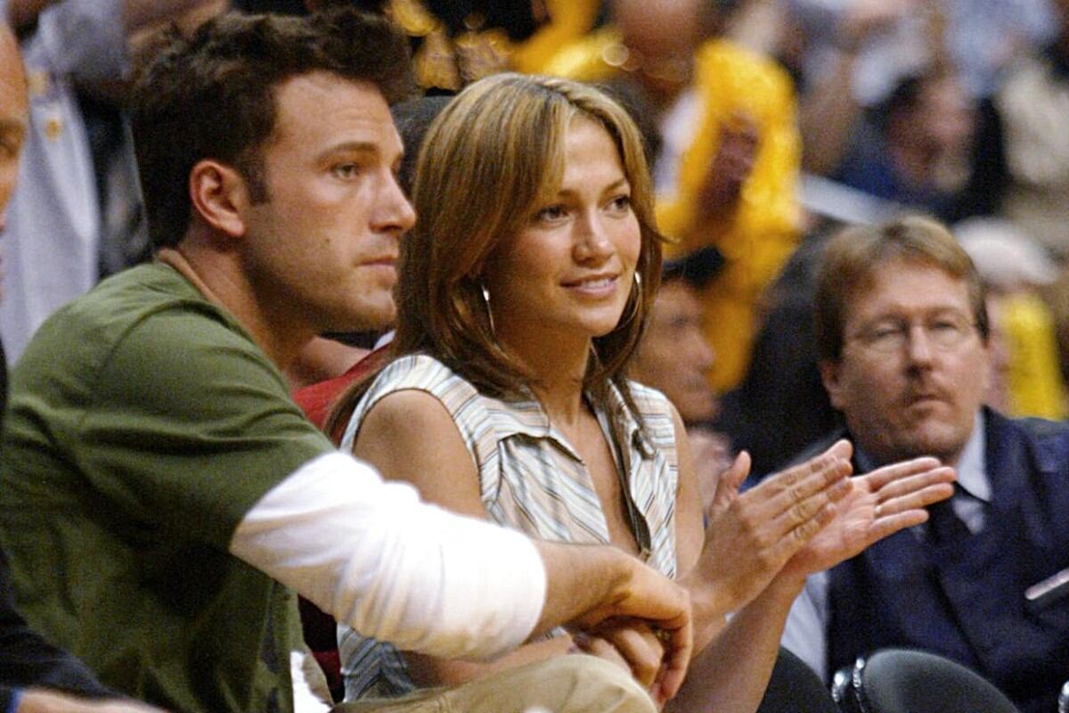 Ben Affleck y Jennifer Lopez en una imagen del 2003. (Foto: AFP)
