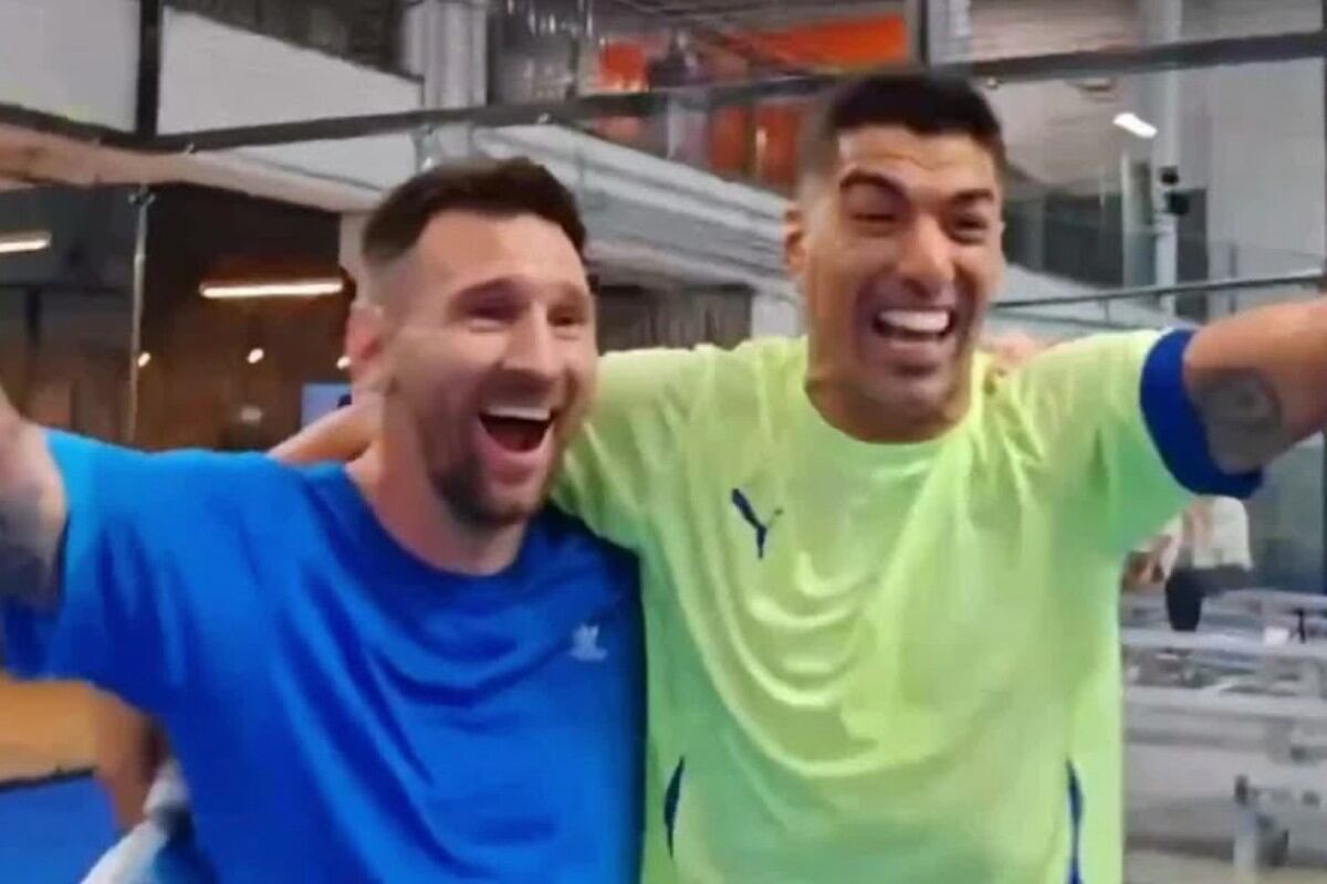 VIDEO VIRAL: así fue el partido de pádel entre Lionel Messi y Luis Suárez que sorprendió en las redes sociales. (Foto: beIN SPORTS USA / YouTube)