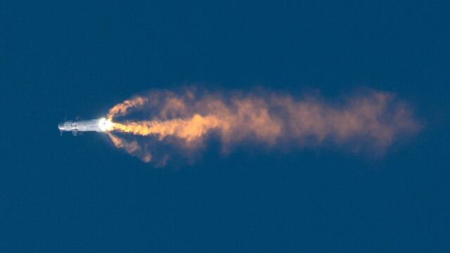 En la nueva carrera espacial, la clave es la prueba y el error: el impacto real de la explosión del cohete Starship
