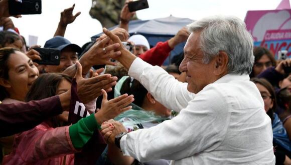 Andrés Manuel López Obrador, tiene una popularidad cercana al 60% tras casi seis años de gobierno en México. (AFP).
