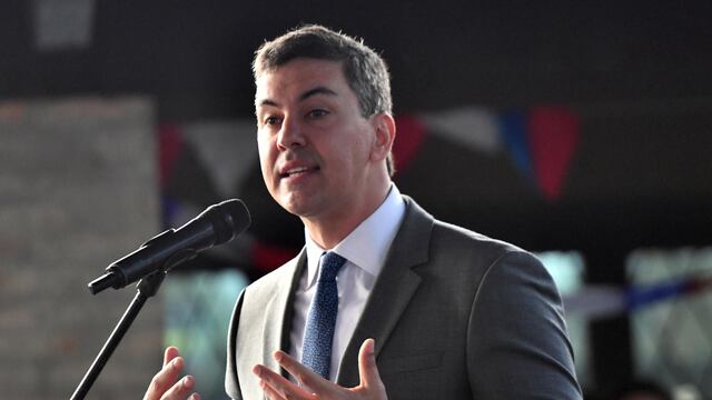 Santiago Peña: “Lo más importante para un niño es la educación”