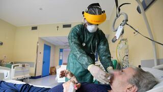 El reto de los médicos cubanos que combaten el coronavirus en Italia | FOTOS
