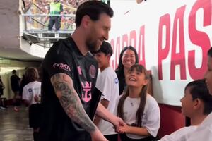 El saludo de Messi a niños peruanos previo partido ante Universitario | VIDEO