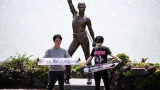 Corea del Sur: Empresario admirador de Queen inaugura una estatua de tamaño natural de Freddie Mercury
