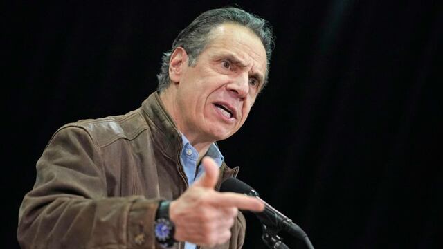 Una segunda mujer acusa de acoso sexual al gobernador de Nueva York 