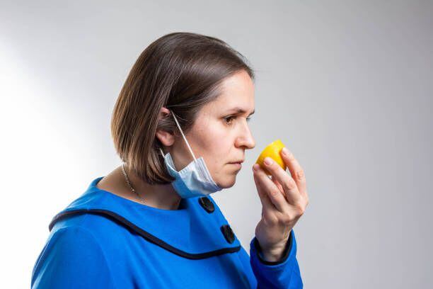 La anosmia, la pérdida completa del olfato, afecta a una parte de los paciente de COVID-19. (Foto: iStock)