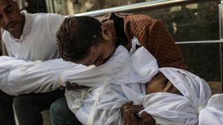 Israel anuncia la reanudación del alto el fuego en Gaza tras bombardeos que dejan más de 100 muertos