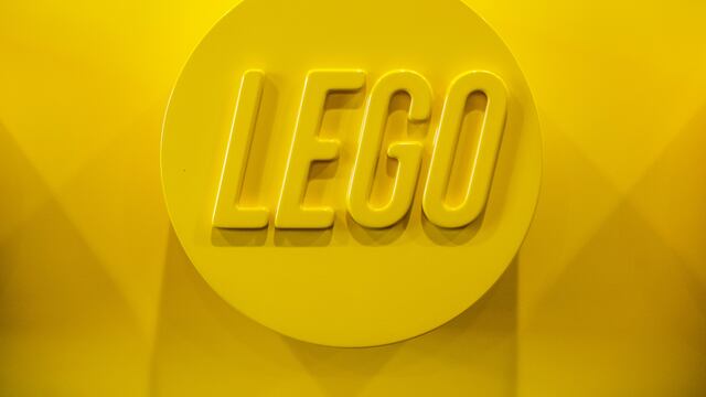 Lego reacomoda sus piezas para seguir creciendo