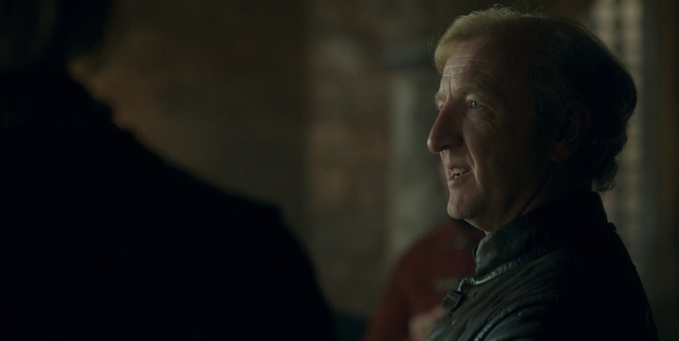 Hobert Hightower le dice a su hermano Otto que debe convencer a Viserys de nombrar a Aegon II como heredero. Episodio 3 de "House of the Dragon" (Foto: HBO)