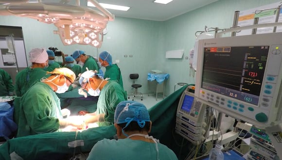 Personal de Essalud se contactará con los pacientes asegurados con cirugías pendientes. Foto: Essalud