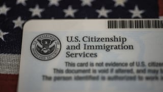 El nuevo plan de EE.UU. que amenaza las Green Card para inmigrantes de países con prohibición de viajar