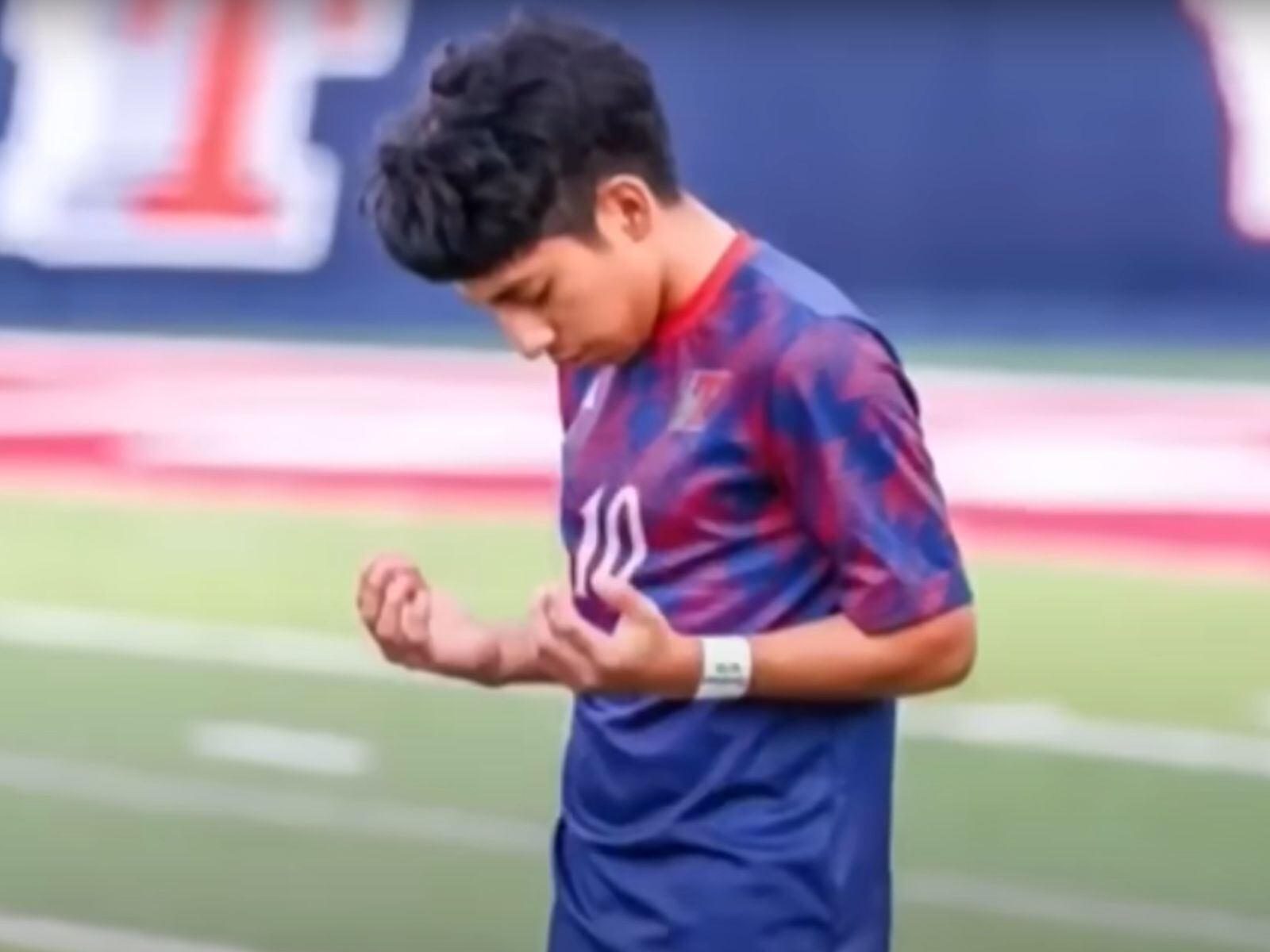 Roberto fue detenido mientras conducía para asistir a sus clases en Toombs County High School. (Crédito: Univision Noticias / YouTube)