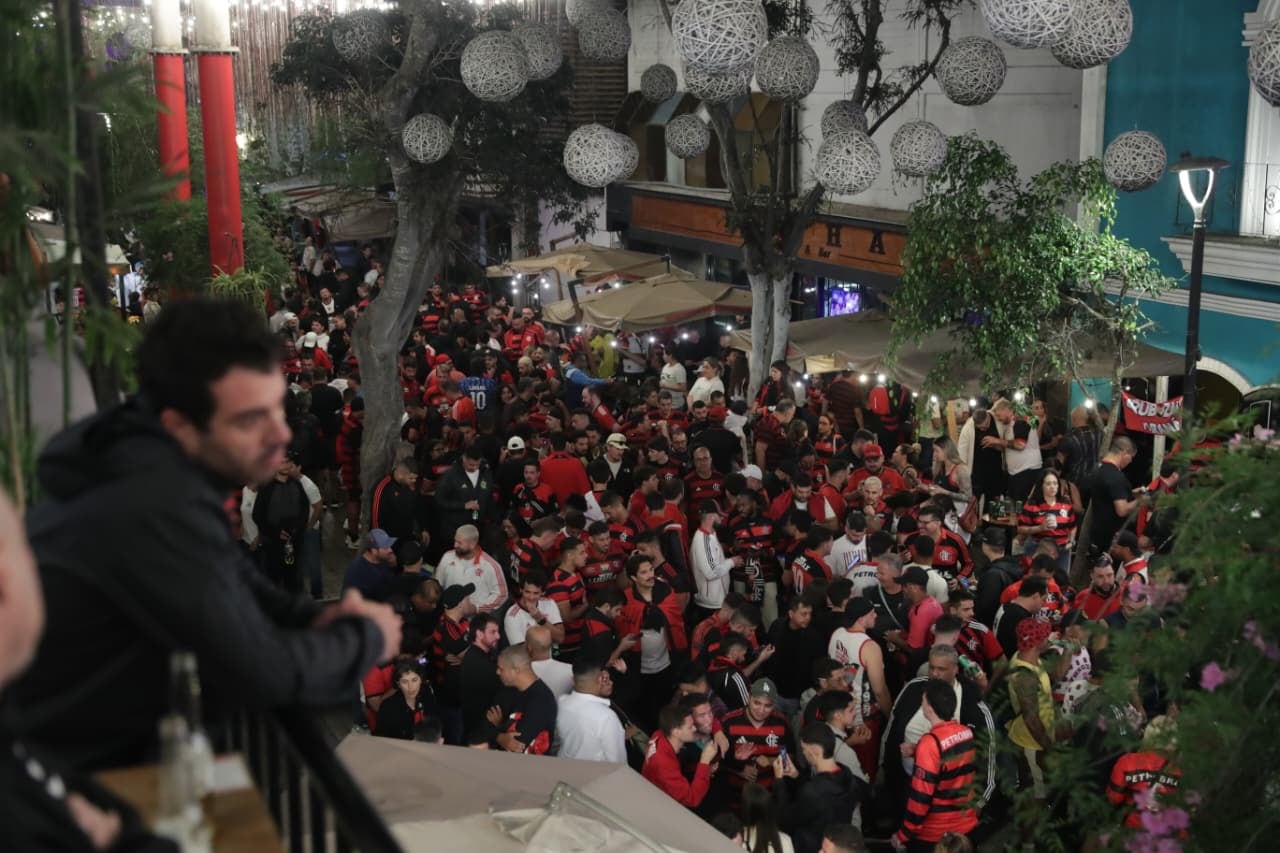 Municipio de Miraflores destacó la gran cantidad de hinchas, algo que no les fue advertido por la PNP, según refieren.