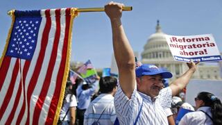 Peruanos en EE.UU. prometen presionar a favor de reforma migratoria