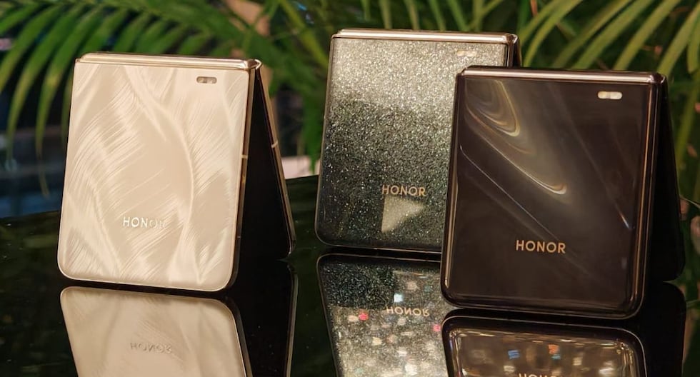 Exclusive First Look at the Honor Magic V Flip: Chinese Company Unveils its First Ultra-Thin Folding Phone