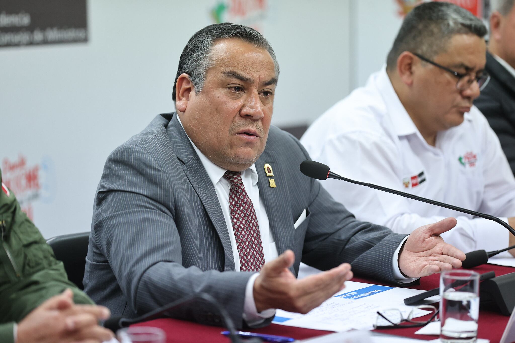 Gustavo Adrianzén negó que vaya a renunciar a la PCM o que haya presentado su dimisión ante la presidenta Dina Boluarte. (Foto: PCM)