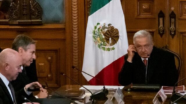 AMLO y Blinken se reúnen en México para abordar el repunte del flujo migratorio