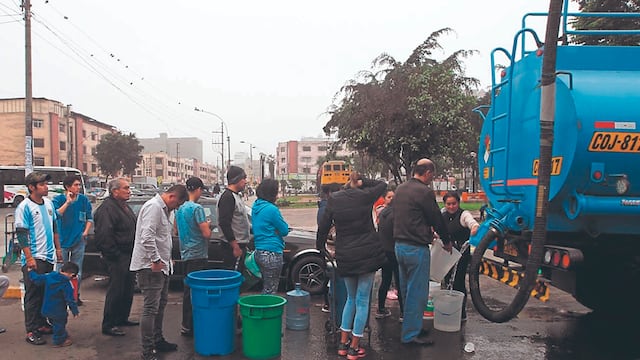 Corte masivo de agua en Lima: ponen bajo sospecha sistema de reparto gratuito a través de cisternas