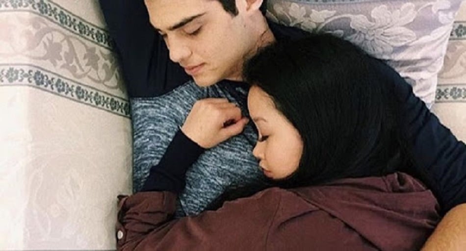 Lara Jean y Peter se reconciliaron al final de “A todos los chicos: PD. Todavía te quiero”, pero aún deberán superar más obstáculos (Foto: Netflix)