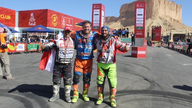 Dakar 2020: así celebraron los motociclistas peruanos en el podio de llegada | FOTOS