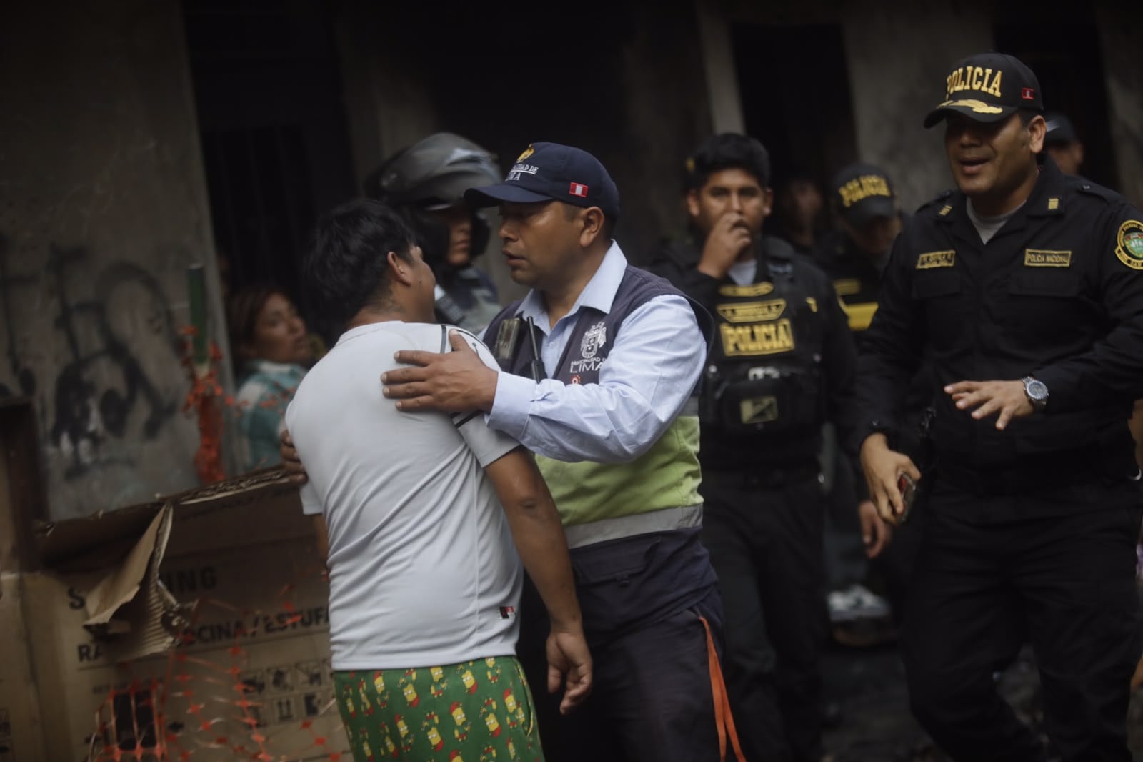 Extorsionadores habrían incendiado motos eléctricas y generado un incendio que dejó al menos dos muertos en el Cercado de Lima. (Foto: César Grados / @photo.gec)