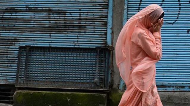 India: Una mujer corta el pene de un vecino que la acosaba