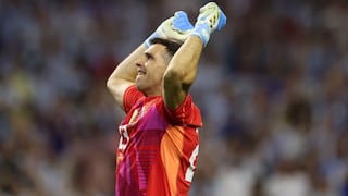 Invicto tras 18 penales: ¿Cómo hace ‘Dibu’ Martínez para ganar las tandas de penales y salvar a Messi?