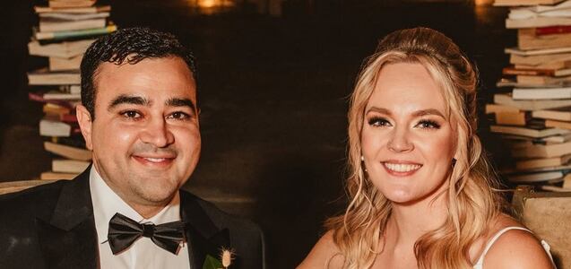 Los amantes de la lectura que tuvieron una boda decorada con muchos libros en México