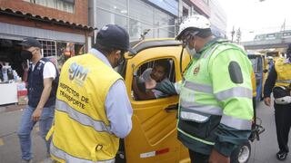 San Juan de Miraflores: más de 17 vehículos informales fueron llevados al depósito 