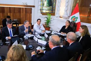 Dina Boluarte participó en reunión del Ejecutivo con representantes del Grupo Wallenberg