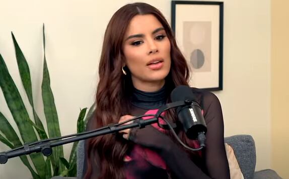 La modelo estuvo en el podcast de Alejandro Chabán (Foto: Alejandro Chabán / YouTube)