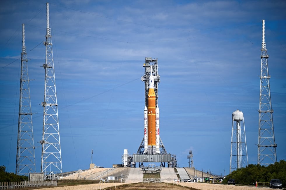 La misión Artemis 2 llega a su etapa decisiva para despegar el próximo 1 de abril. (Foto: AFP)