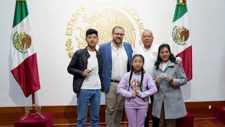 México entrega documentos migratorios a la esposa e hijos de Pedro Castillo