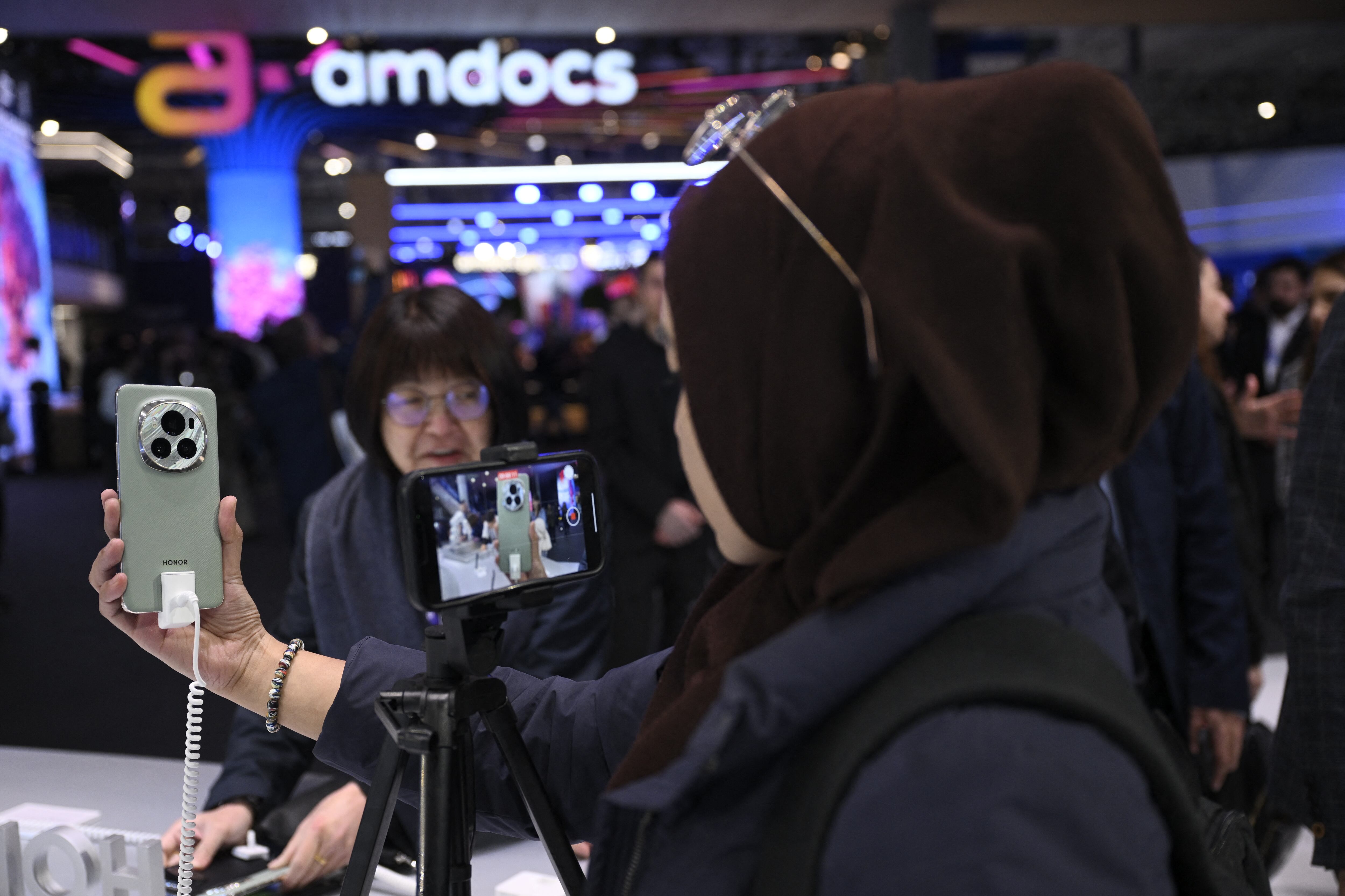 Uno de los mayores intereses de los usuarios de smartphones es contar con una buena cámara. (Foto: AFP)