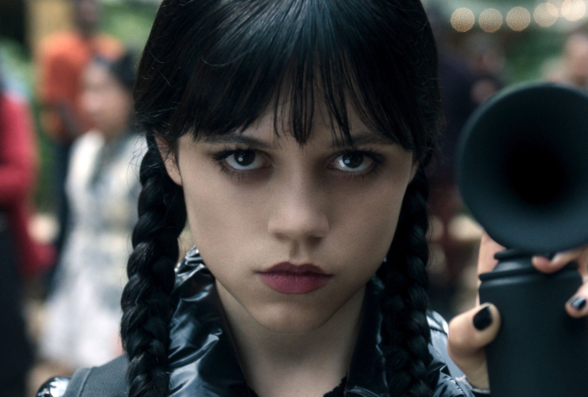 Jenna Ortega como Merlina Addams en una escena de la temporada 2 de la serie "Wednesday" (Foto: Netflix)