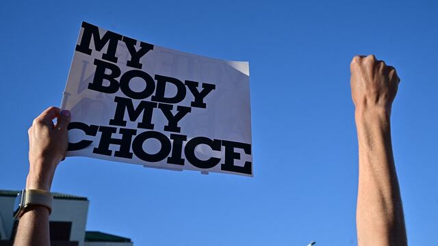 Corte Suprema de Arizona aprueba una ley para derogar radical prohibición al aborto de 1864