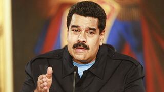 Maduro establece norma para controlar la TV por cable
