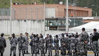 Incidentes en cárceles de Ecuador mientras autoridades buscan a alias “Fito”