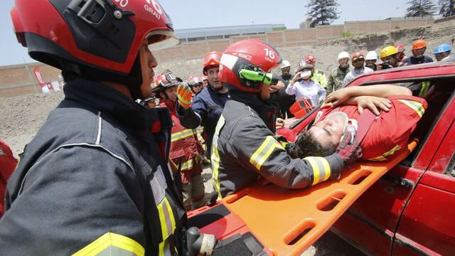 Bomberos y serenos de San Borja se preparan ante emergencias