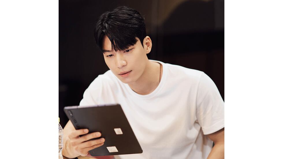 El actor Wi Ha-jun regresa para la segunda temporada de "El juego del calamar". Es conocido por su rol en la serie de Netflix, "D.P".