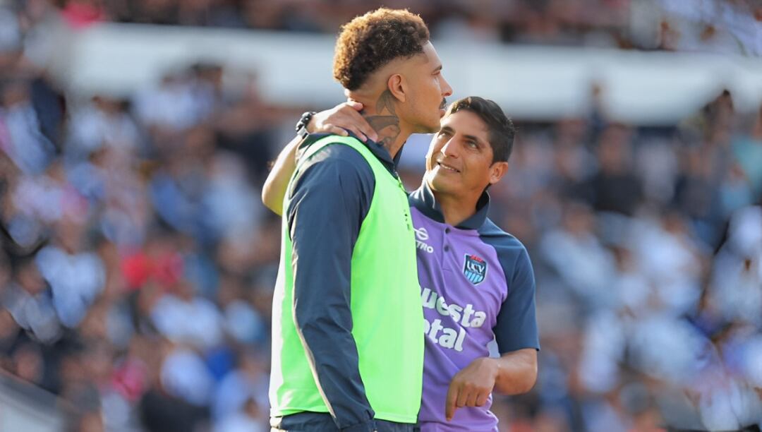 Paolo Guerrero y Guillermo Salas en el partido de César Vallejo vs. Alianza Lima. (Foto: GEC)