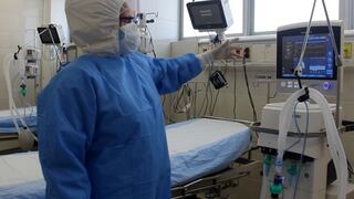 Hospital Emergencia Ate Vitarte aplica sistema de ventilación no invasiva para evitar que pacientes COVID-19 pasen a UCI