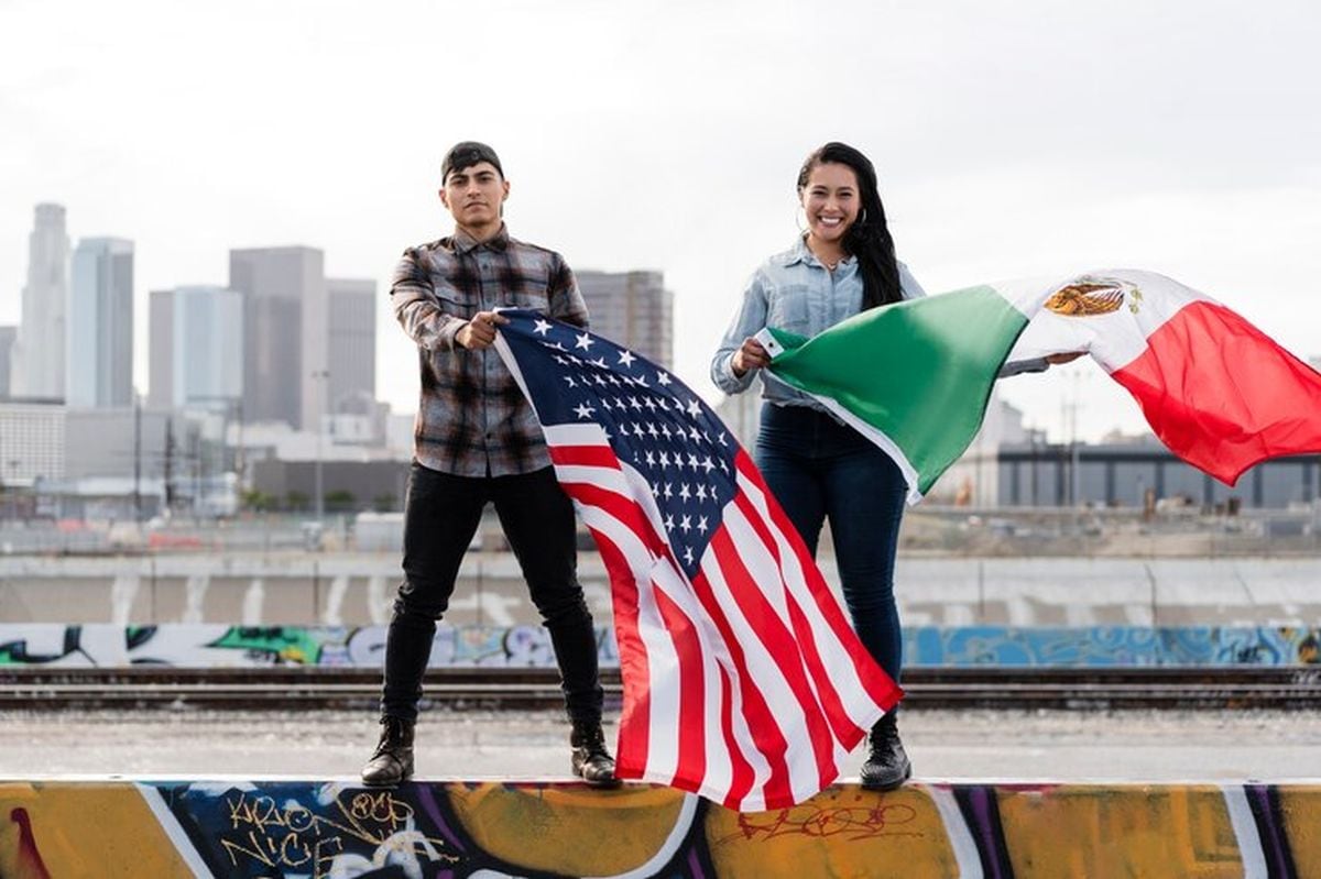 Si estás interesado en obtener la ciudadanía estadounidense, una de las posibles preguntas que te hagan es cuáles son los estados que limitan con México (Foto: Freepik)