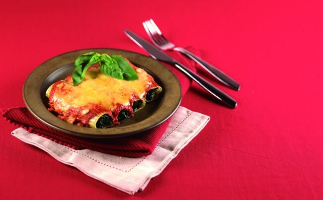 <p>Gracias a su sabor pizzero, acompañado con tocino y queso, la hacen perfectos para acompañar una reunión entre amigos. </p>