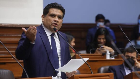 Juan Burgos solicita registrar nueva bancada “Unidad y Diálogo Parlamentario”. (Foto: GEC)