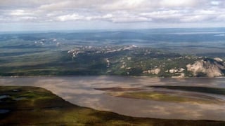Confirman vertido tóxico de 9,5 millones de litros a río canadiense