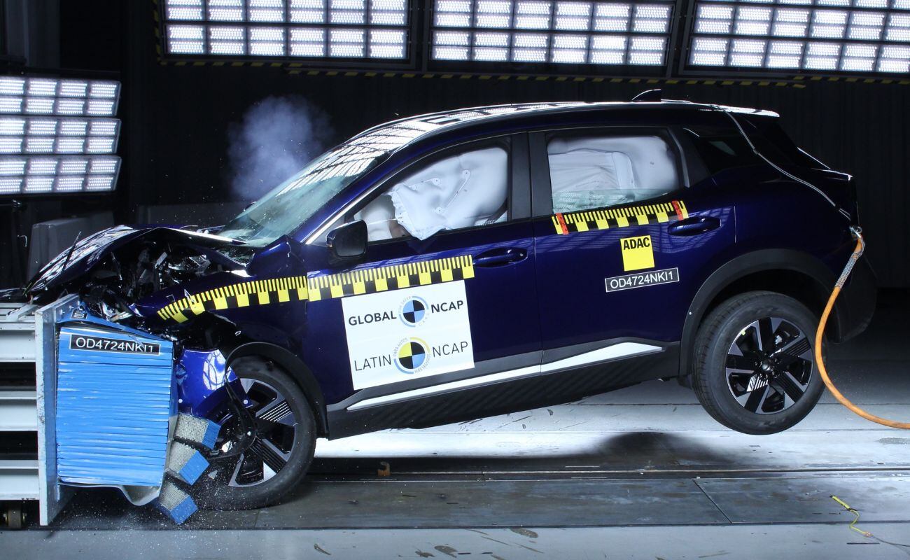 El nuevo Nissan Kicks fabricado en México durante la prueba de impacto frontal. (Foto: Latin NCAP)