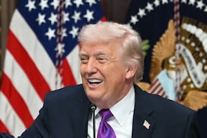 Donald Trump, maravillado por operación en Irán, pide no preocuparse por el después